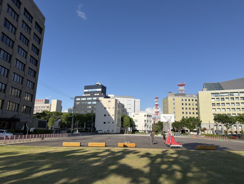 富山県管理広場(NHK富山放送会館跡地)でのイベント施工前の様子